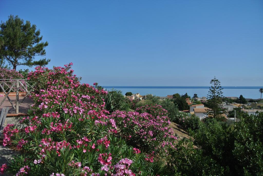 La Pineta Al Mare Apartment เอริเช ภายนอก รูปภาพ