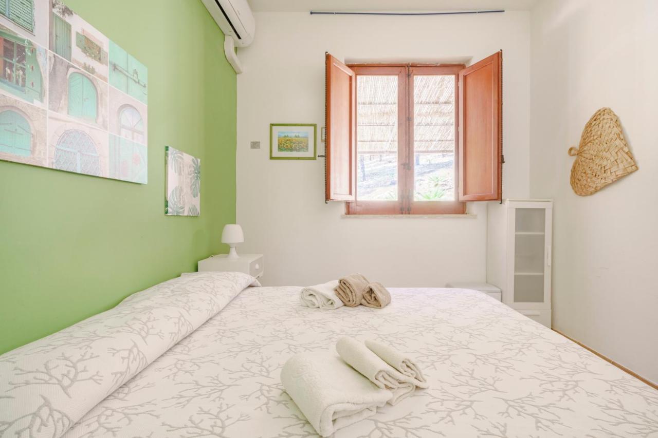 La Pineta Al Mare Apartment เอริเช ภายนอก รูปภาพ