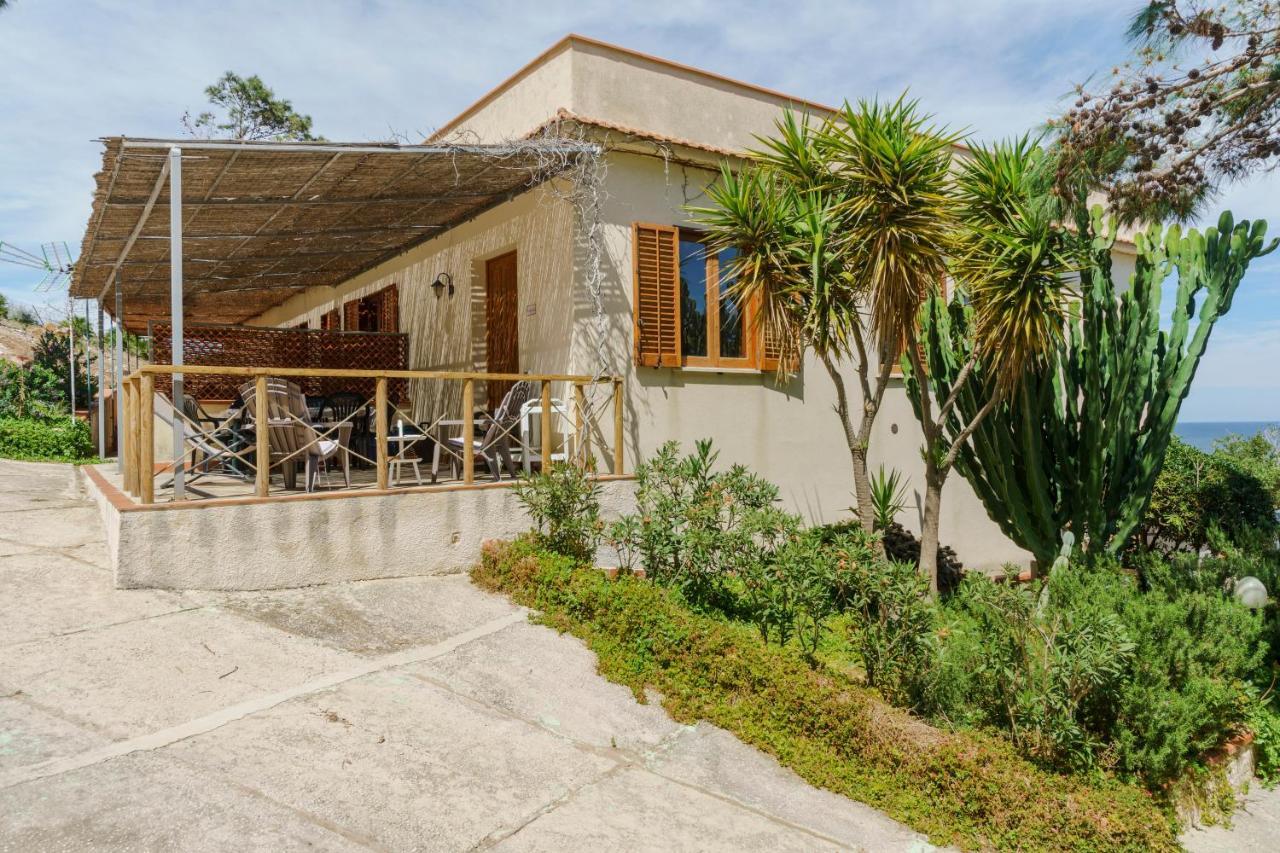 La Pineta Al Mare Apartment เอริเช ภายนอก รูปภาพ